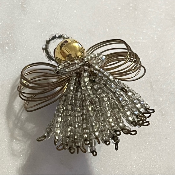 Vintage Handcrafted Wire Angel Brooch - Picture 2 of 13